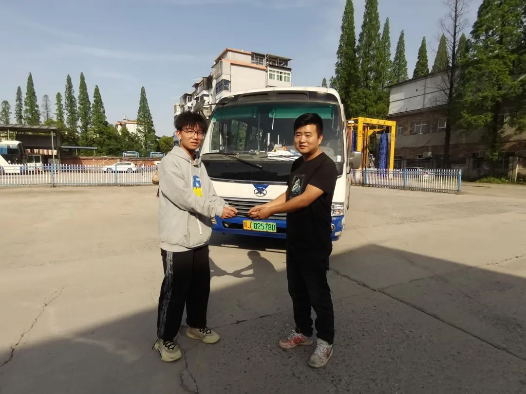 萍鄉(xiāng)長運：“機”不可失！客車上遺失手機 工作人員找回獲感謝信